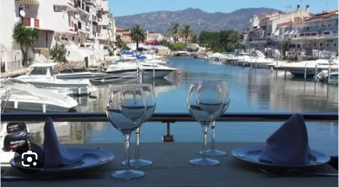 Hotel Portofino By Insidehome Empuriabrava Španělsko