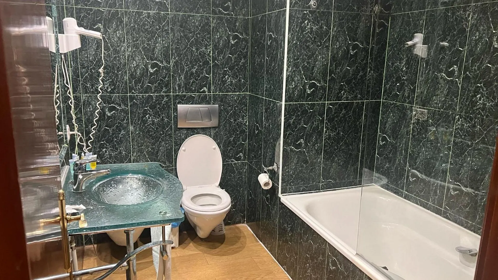 Hotel Portofino By Insidehome Empuriabrava 3*,