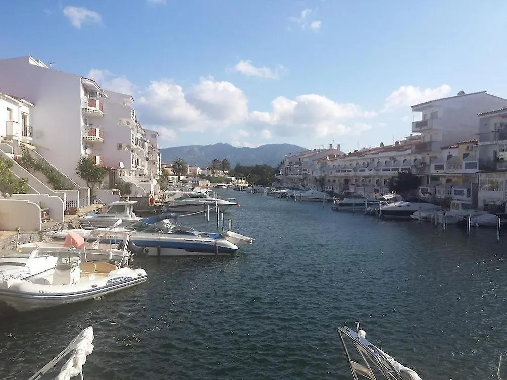 Hotel Portofino By Insidehome Empuriabrava 3*,  Španělsko